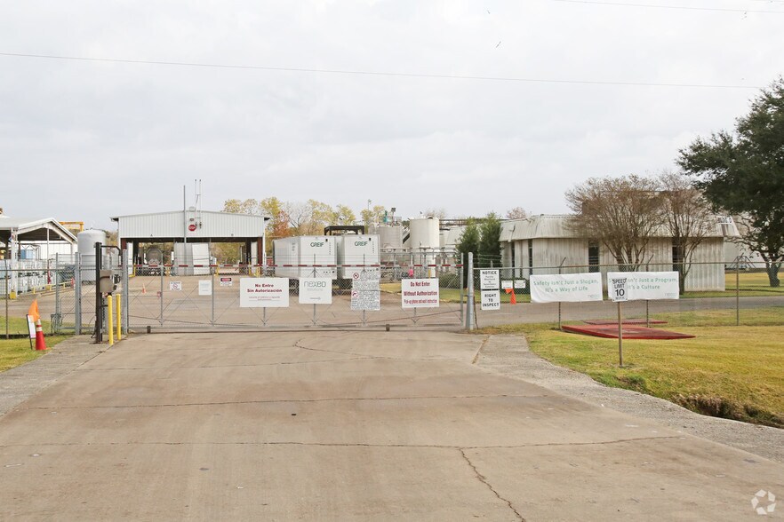Primary Photo Of 8901 Galveston Rd, Houston Warehouse For Lease