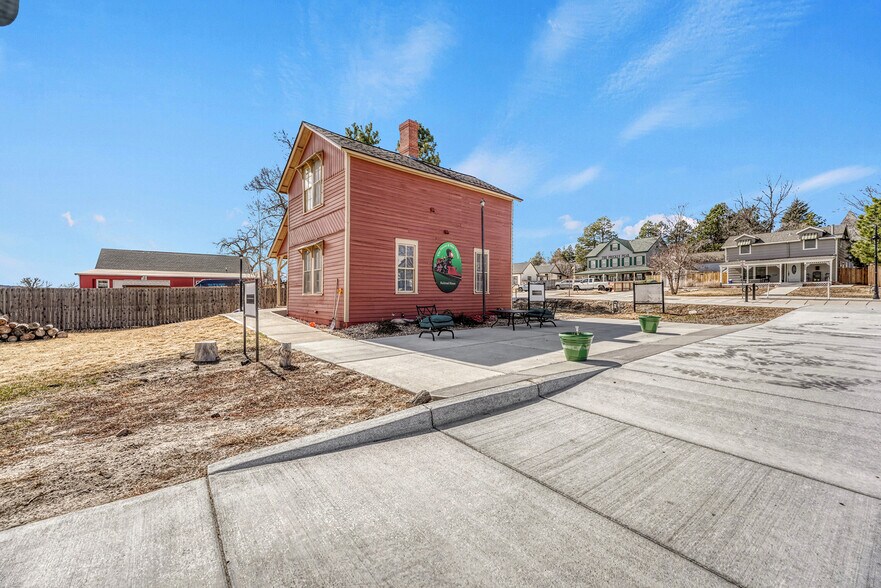 More Photos Of 490 E Elm St, Elizabeth Apartments For Sale