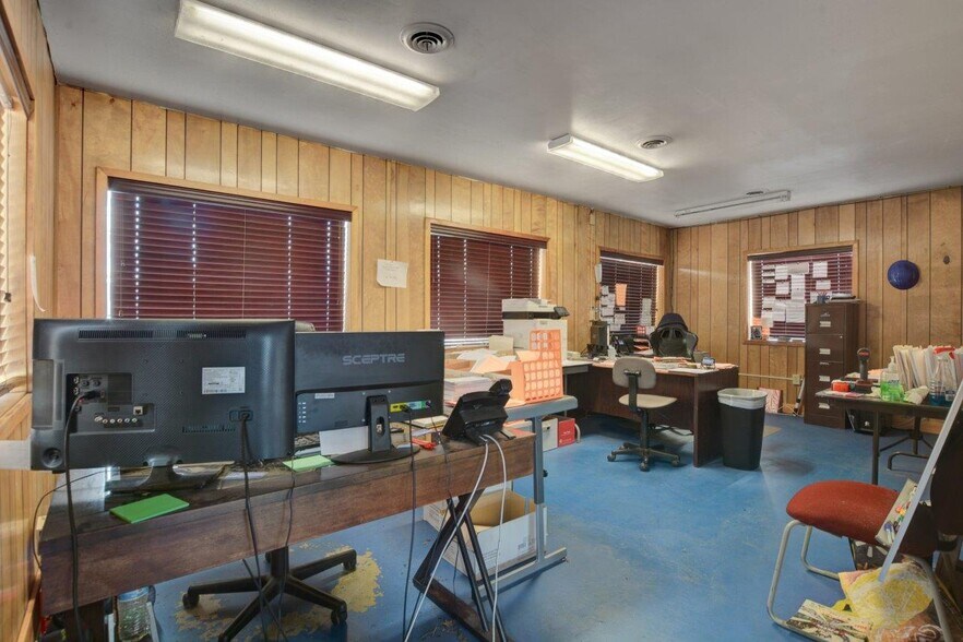 More Photos Of 606 S 6th St, Klamath Falls Specialty For Sale