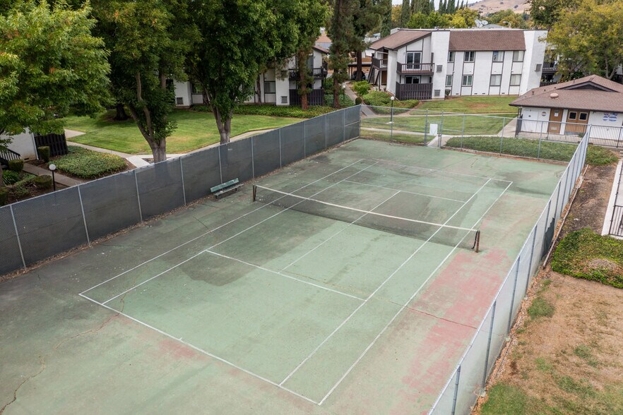 More Photos Of 1700 E Tabor Ave, Fairfield Apartments For Sale