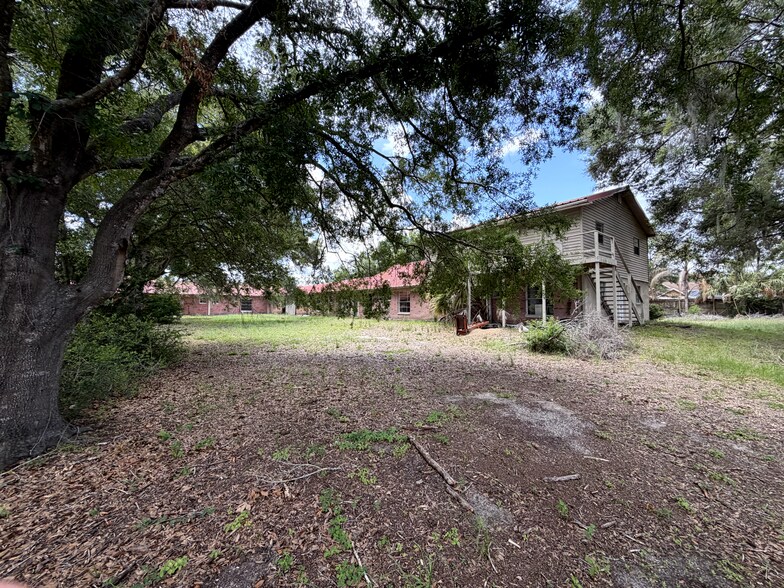 More Photos Of 4215 Stearns Rd, Valrico Lodge Meeting Hall For Sale