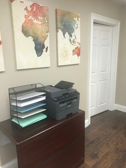 More Photos Of 3547 Habersham At Northlake, Tucker Office For Lease