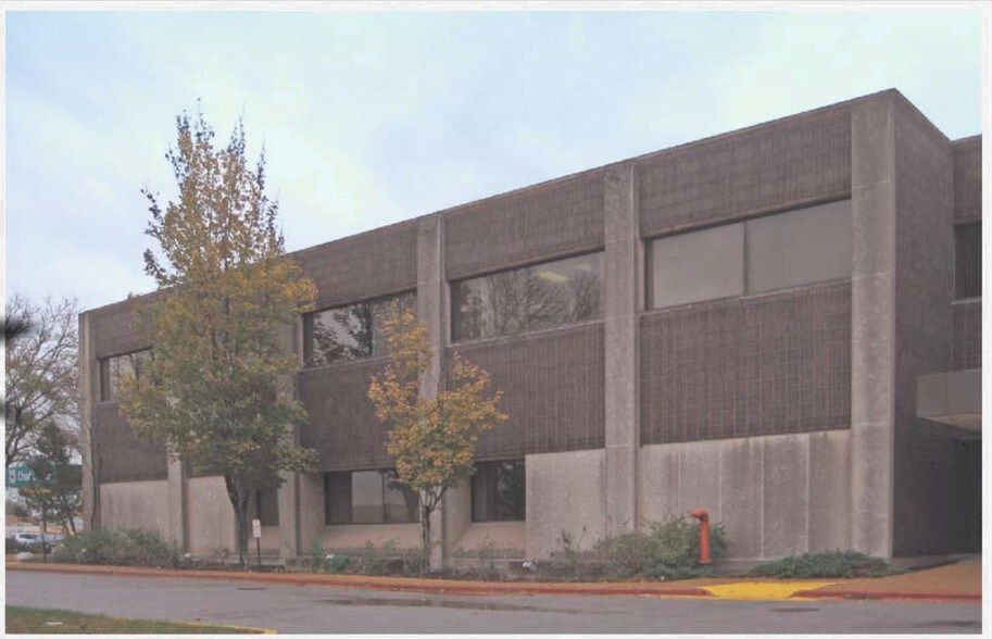 More Photos Of 1400 Torrence Ave, Calumet City Bank For Lease