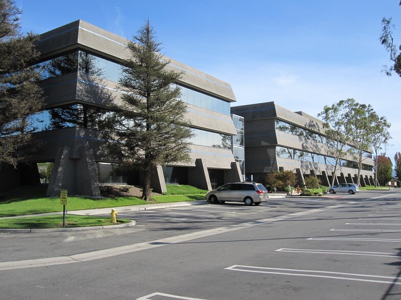 More Photos Of 3625 Del Amo Blvd, Torrance Office For Lease