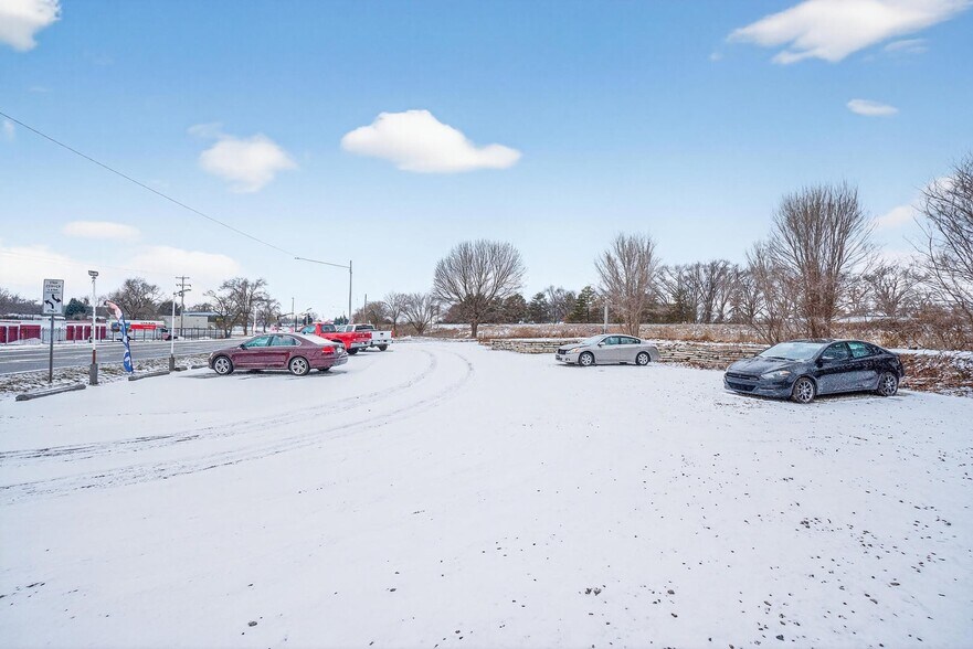 More Photos Of 6006 Ann Arbor Rd, Jackson General Retail For Sale