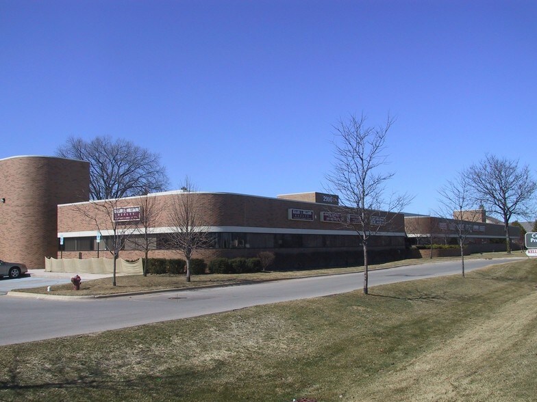 More Photos Of 2900 Union Lake Rd, Commerce Township Office For Sale