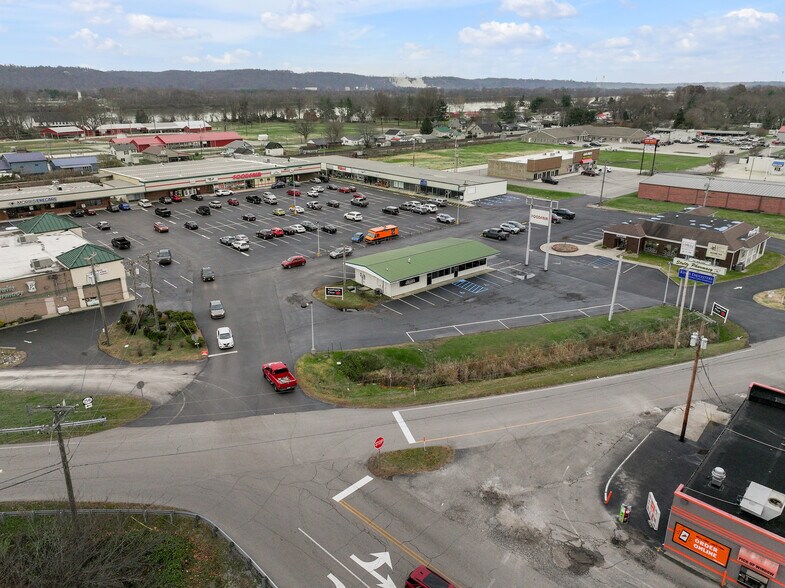 More Photos Of 1629 Ashland Rd, Greenup Freestanding For Sale