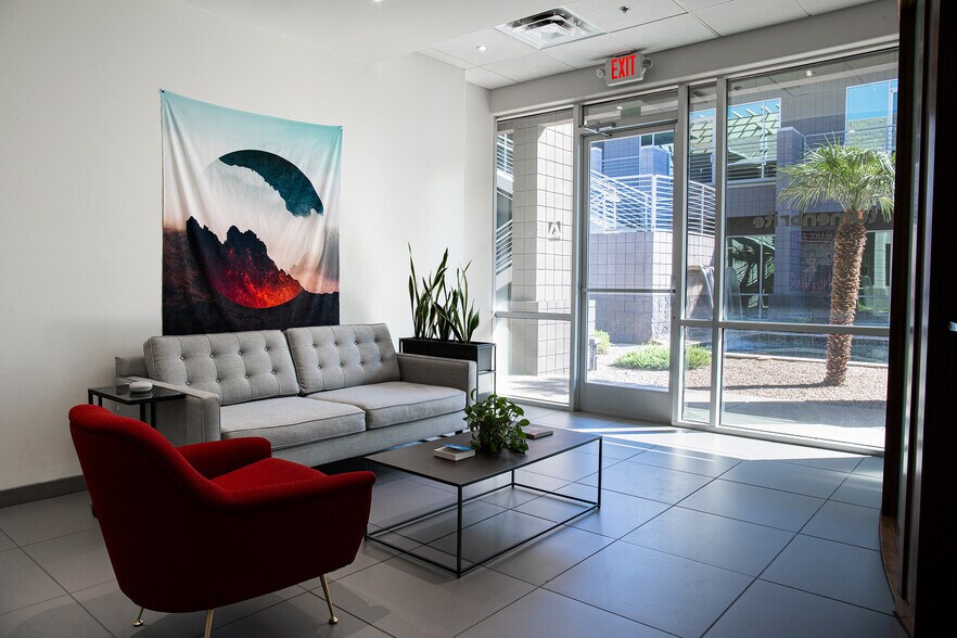 More Photos Of 1095 W Rio Salado Pky, Tempe Loft Creative Space For Sale