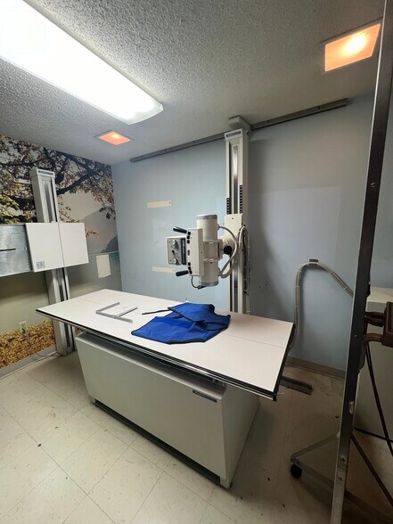 More Photos Of 100 Chickadee Ave, Middleton Office For Lease