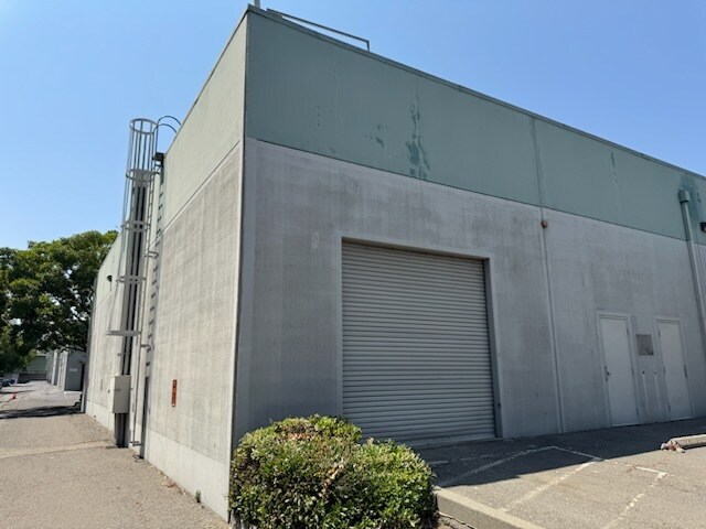 More Photos Of 1950 5th St, Davis Industrial For Lease