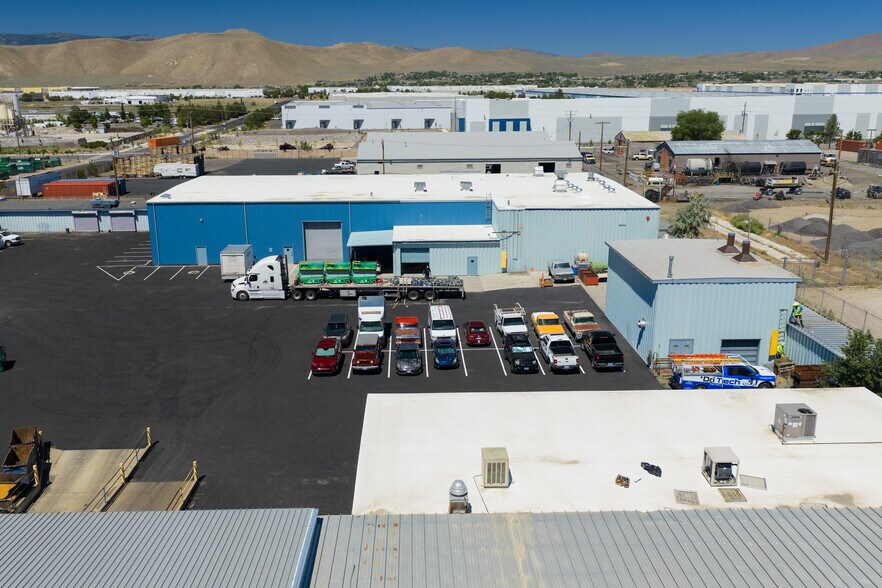 More Photos Of 5601 Echo Ave, Reno Warehouse For Lease