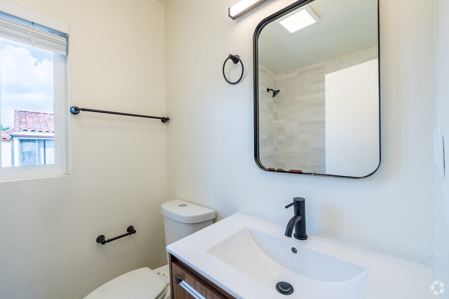 More Photos Of 254 S Normandie Ave, Los Angeles Apartments For Sale