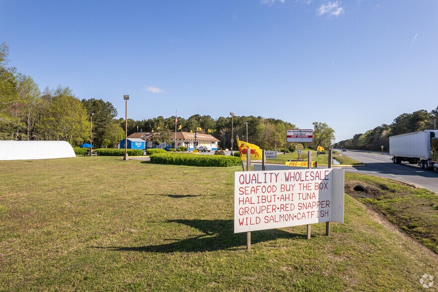 More Photos Of 6468 Lankford Hwy, Nassawadox Restaurant For Sale