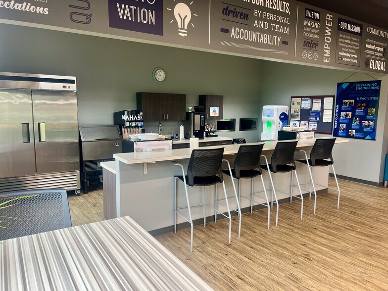 More Photos Of 2301 Jones Blvd, Coralville Medical For Lease