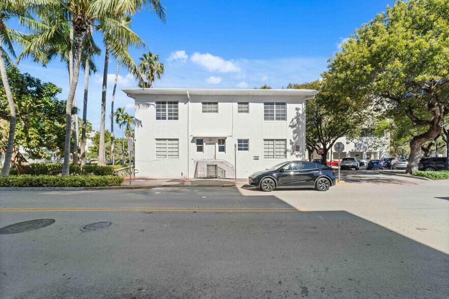 More Photos Of 901 Pennsylvania Ave, Miami Beach Apartments For Sale