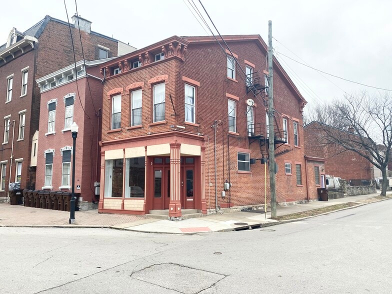 More Photos Of 1008 Lee St, Covington Storefront Retail Residential For Lease