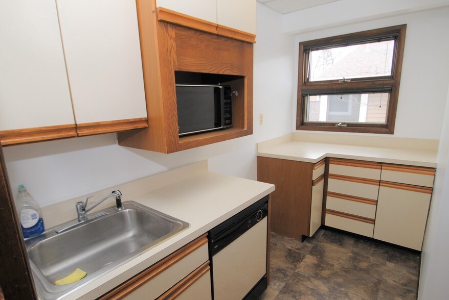 More Photos Of 332 Commons Way, Toms River Medical For Lease