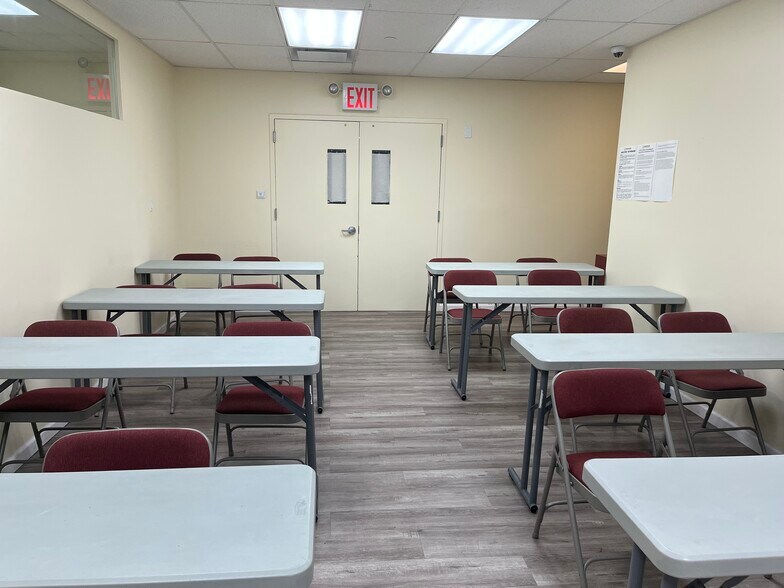 More Photos Of 42-35 Main St, Flushing Apartments For Sale