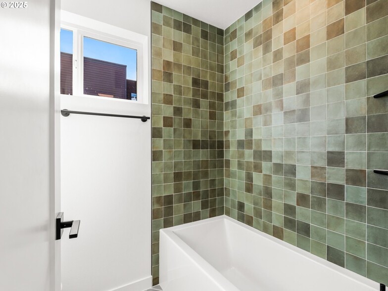 More Photos Of 1911 Broadway St, Vancouver Apartments For Sale