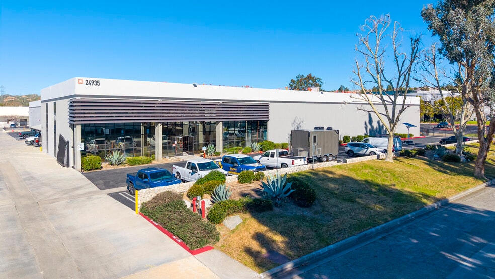 More Photos Of 24935 Avenue Kearny, Valencia Distribution For Lease