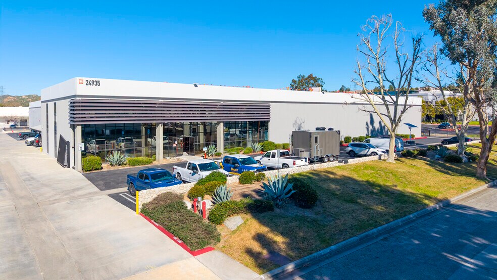 More Photos Of 24935 Avenue Kearny, Valencia Distribution For Lease
