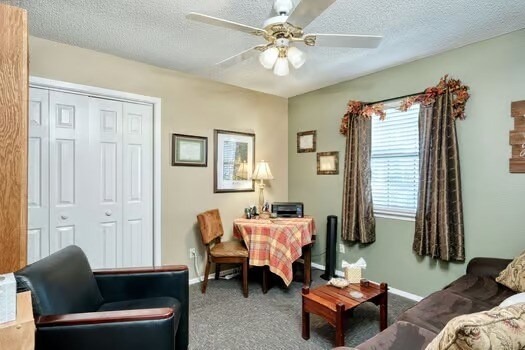 More Photos Of 403 W Anderson Ave, Round Rock Loft Creative Space For Sale