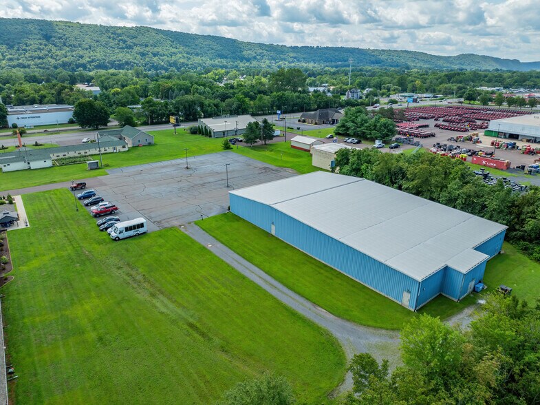 More Photos Of 2701 P Nut Ln, Bloomsburg Bowling Alley For Sale