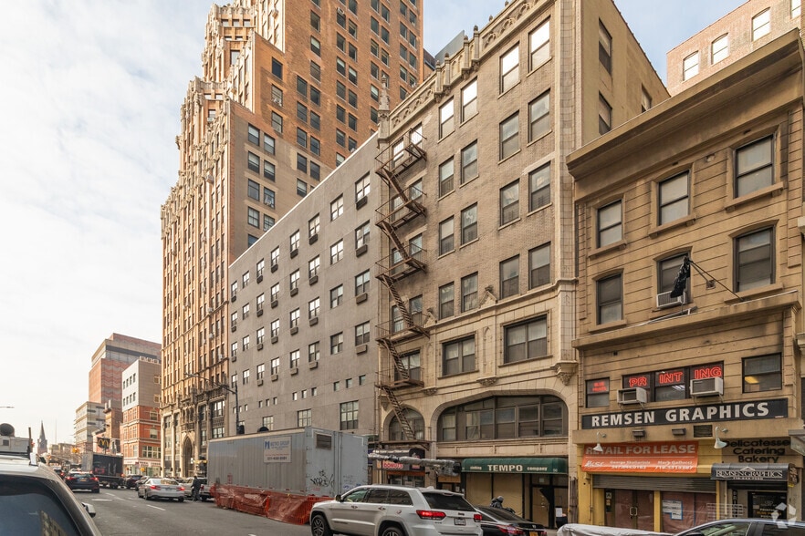 Primary Photo Of 64 Court St, Brooklyn Apartments For Lease