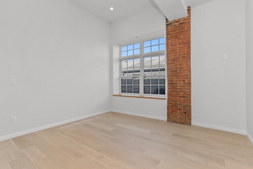 More Photos Of 63 Church St, Greenwich Apartments For Sale