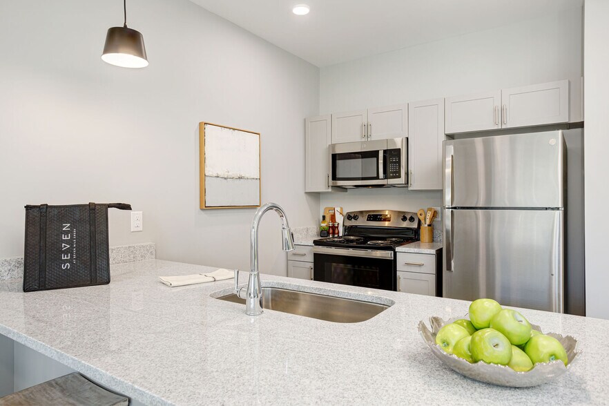 More Photos Of 4040 Travis Dr, Nashville Apartments For Sale