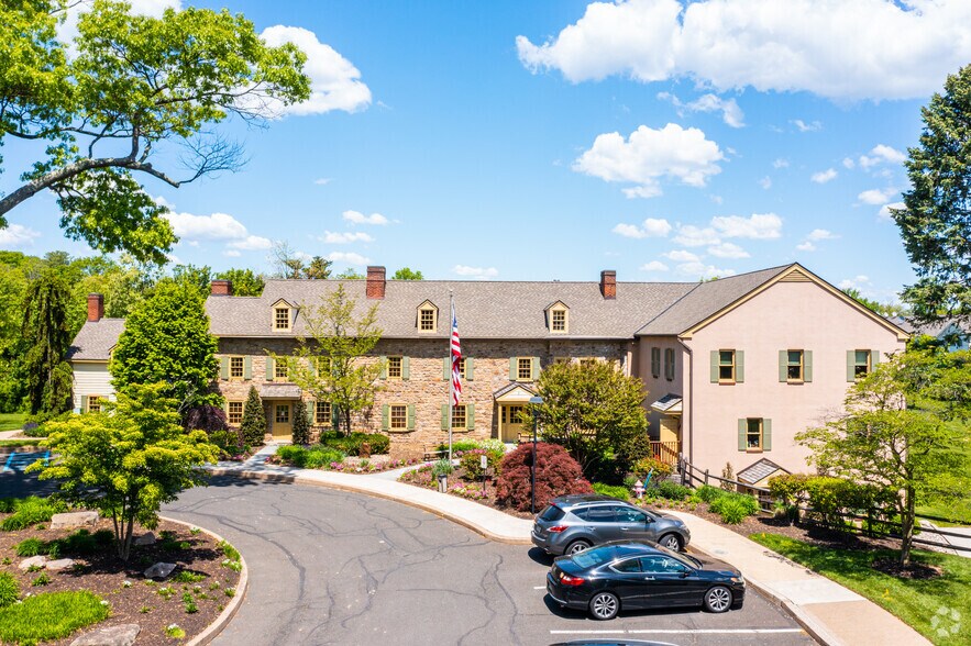 More Photos Of 3 Village Rd, Horsham Township Medical For Lease
