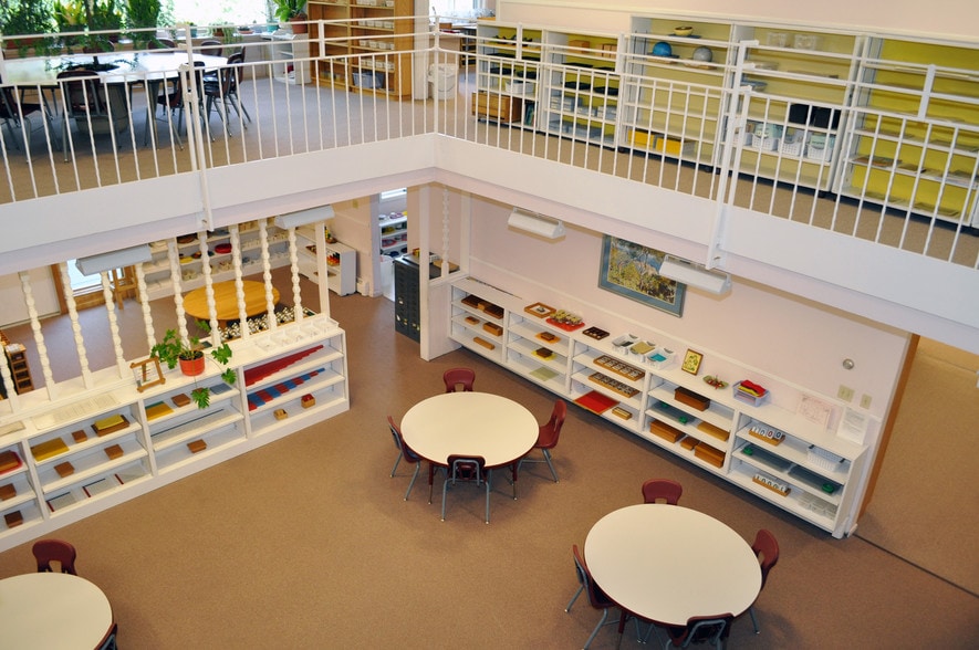 More Photos Of 17892 Chillicothe Rd, Chagrin Falls Office For Sale