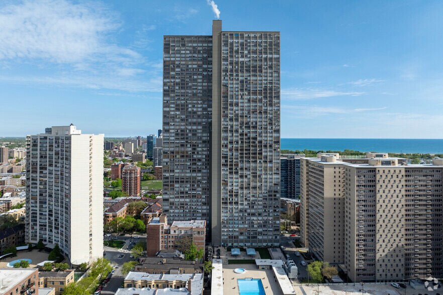 More Photos Of 655 W Irving Park Rd, Chicago Apartments For Sale