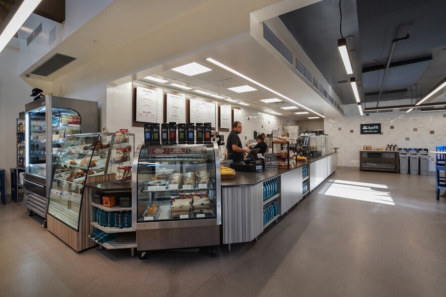 More Photos Of , Palm Springs Office For Sale