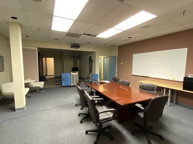 More Photos Of 10501-10553 Battleview Pky, Manassas Light Distribution For Lease