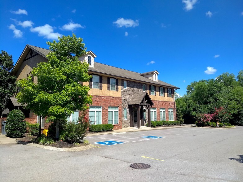 Primary Photo Of 7980 Coley Davis Rd, Nashville Medical For Sale