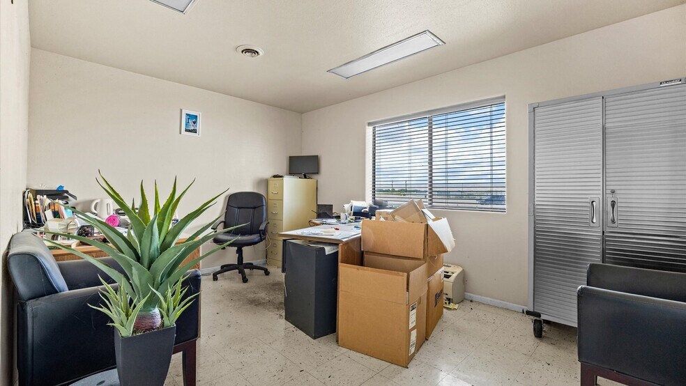 More Photos Of 1760 Gunnison Ave, Delta Warehouse For Sale