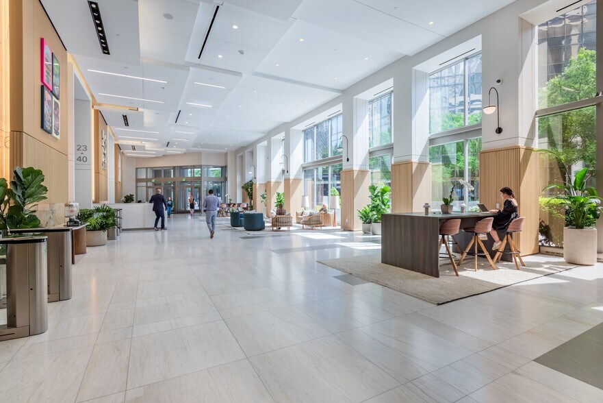 More Photos Of 101 S Tryon St, Charlotte Office Residential For Lease