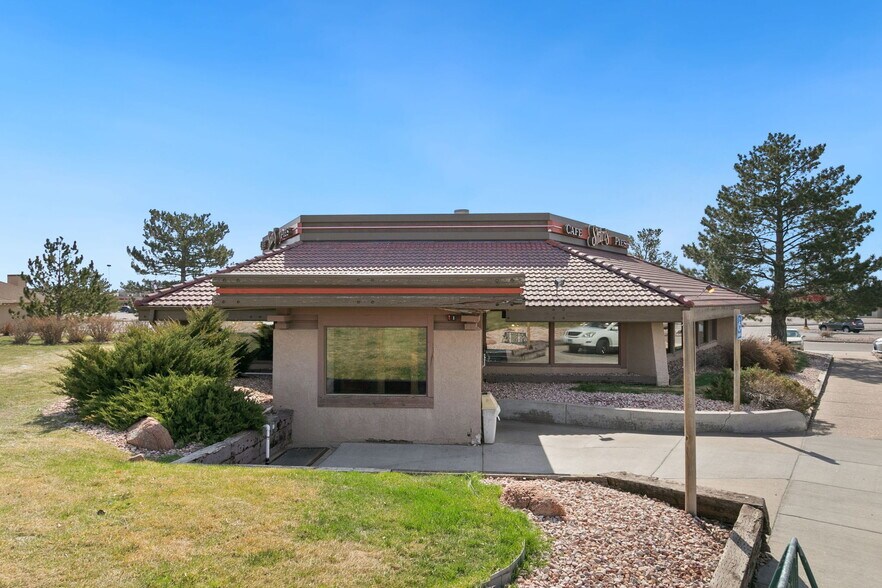 More Photos Of 3609 E Lincolnway, Cheyenne Restaurant For Sale