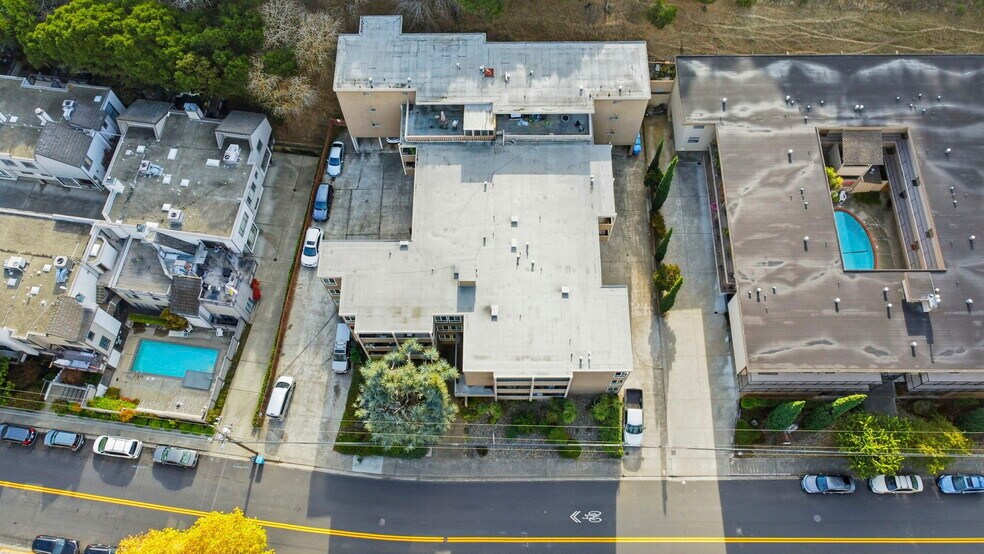 More Photos Of 2421 Carlmont Dr, Belmont Apartments For Sale