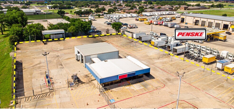 Primary Photo Of 3212 E Abram St, Arlington Warehouse For Lease