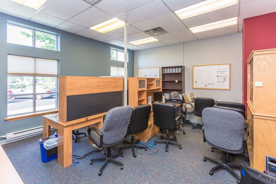 More Photos Of 100 Sylvan Pky, Amherst Medical For Lease