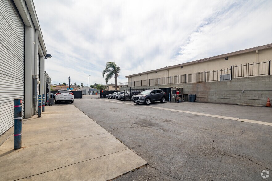 More Photos Of 4567 W El Segundo Blvd, Hawthorne Freestanding For Sale