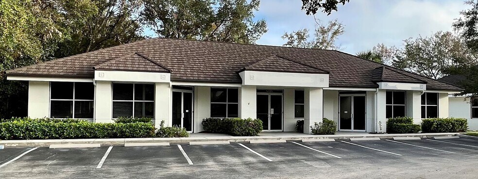 Primary Photo Of 5405 Park Central Ct, Naples Office For Lease