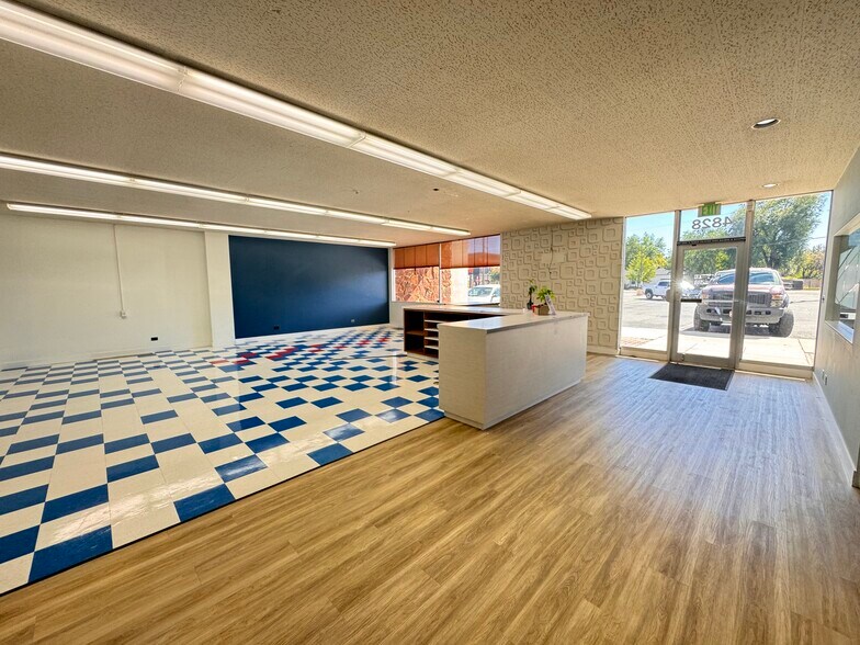 More Photos Of 4828 W Emerald St, Boise Research And Development For Lease