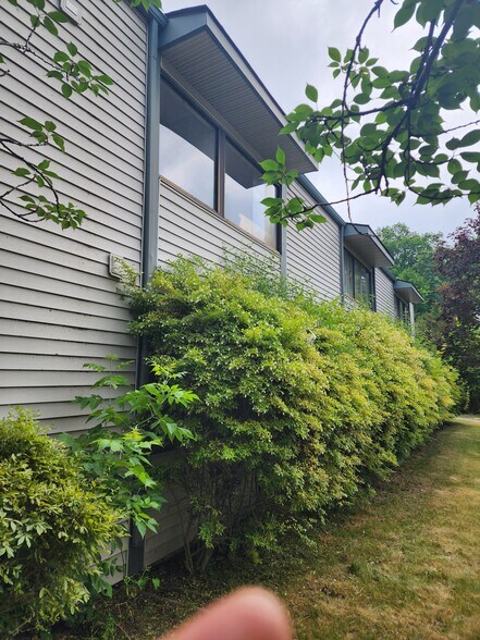 More Photos Of 6914 Clio Ct, Flint Apartments For Sale