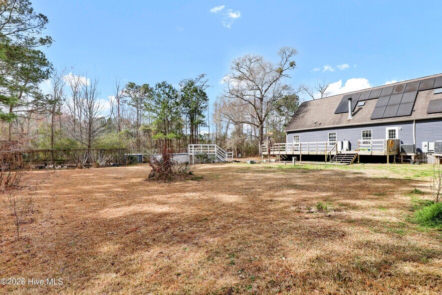 More Photos Of 1098 Hoover Rd, Hampstead Specialty For Sale