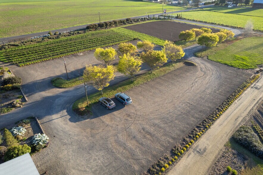 More Photos Of 7601 NW Milne Rd, Cornelius Winery Vineyard For Sale