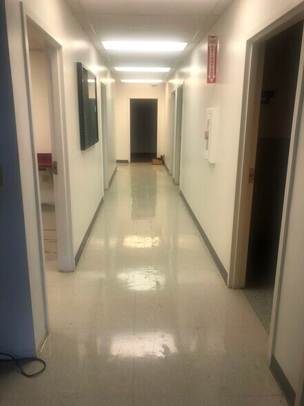 More Photos Of 3555-3559 W Wright St, Boise Light Manufacturing For Lease