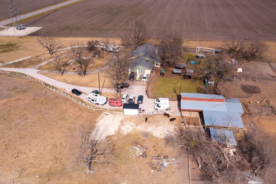 More Photos Of 11001 S State Highway 95, Taylor Land For Sale